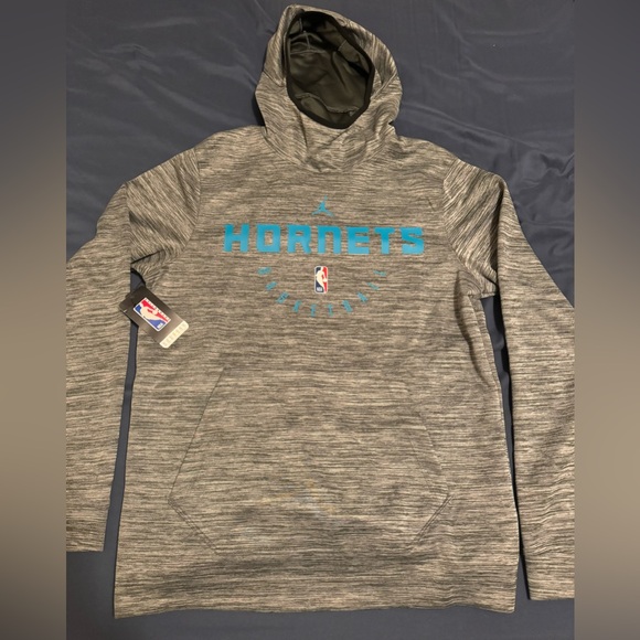 Charlotte Hornets Jordan Nike Spotlight Hoodie Men’s Medium New With Tags Grey - Picture 1 of 6